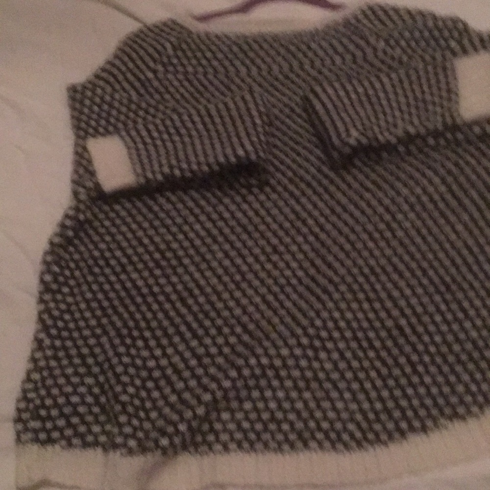 Sweater - Picture 3 of 3